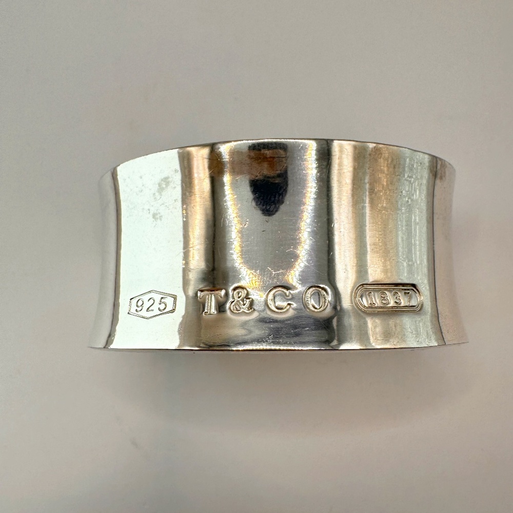 T&Co sterling silver cuff vintage 1997 size small. Marked Tiffany & Co. 925